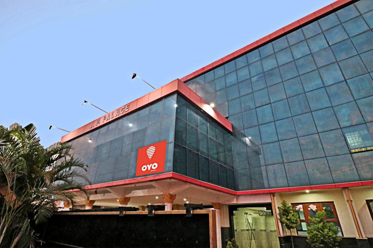 Oyo J P Palace Hotel Dod Ballāpur Kültér fotó